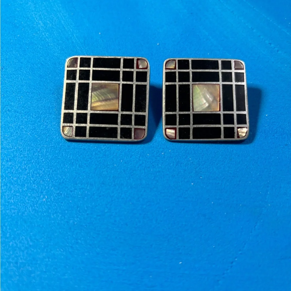 Geometric Black Onyx & Mother-of-Pearl Square Earrings - Picture 2 of 4